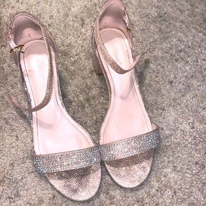 Lov Mark short heel sandals size 9